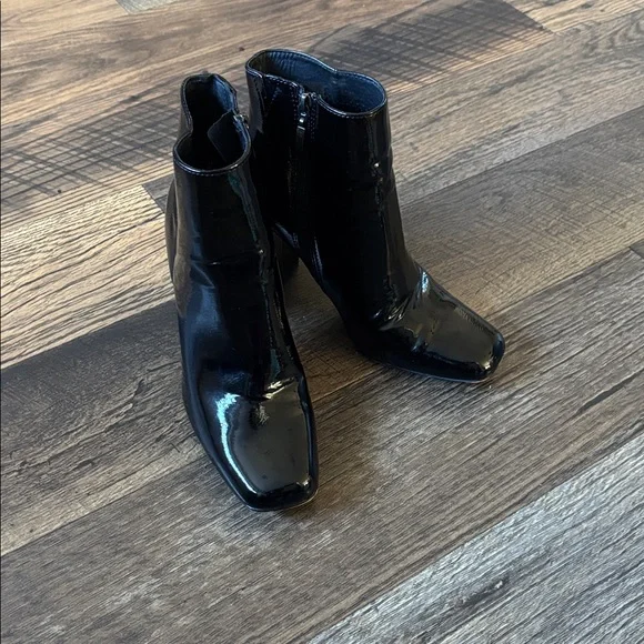 Michael Shannon Black Patent Leather Square Toe Ankle Boots Women’s Size 9 - Picture 3 of 9